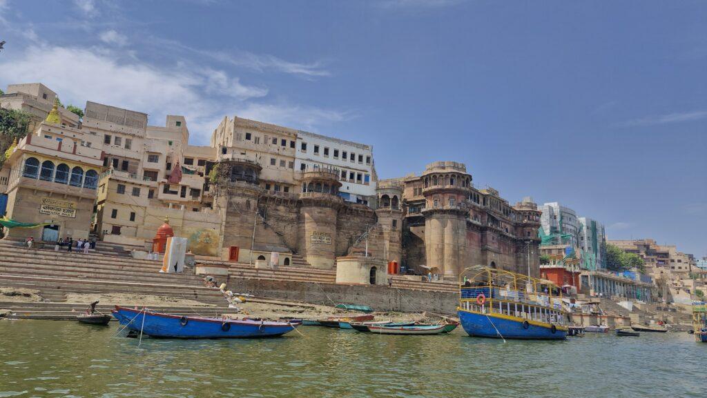 vue des Ghâts de Varanasi
