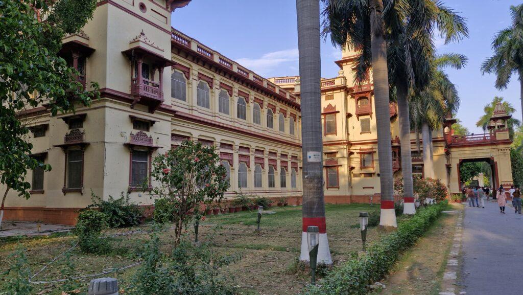 Université de Varanasi