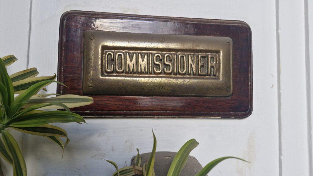 plaque du Commissionaire