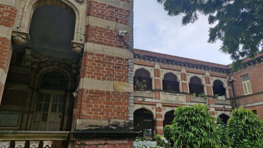 Université de Baroda